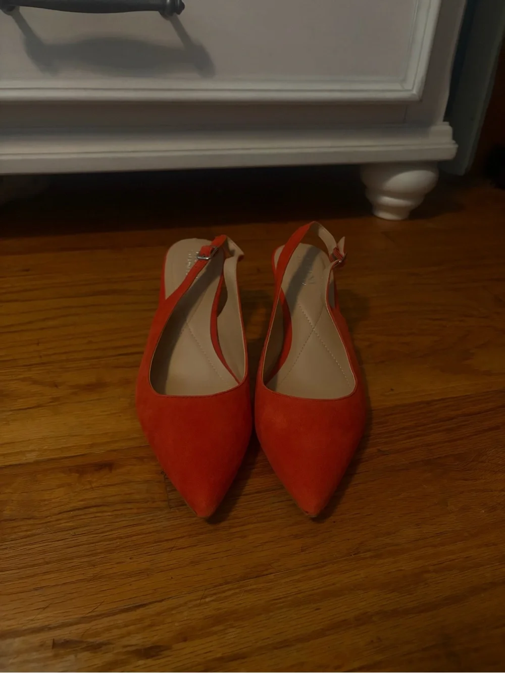 Women’s Red Pointed-Toe Slingback Flats